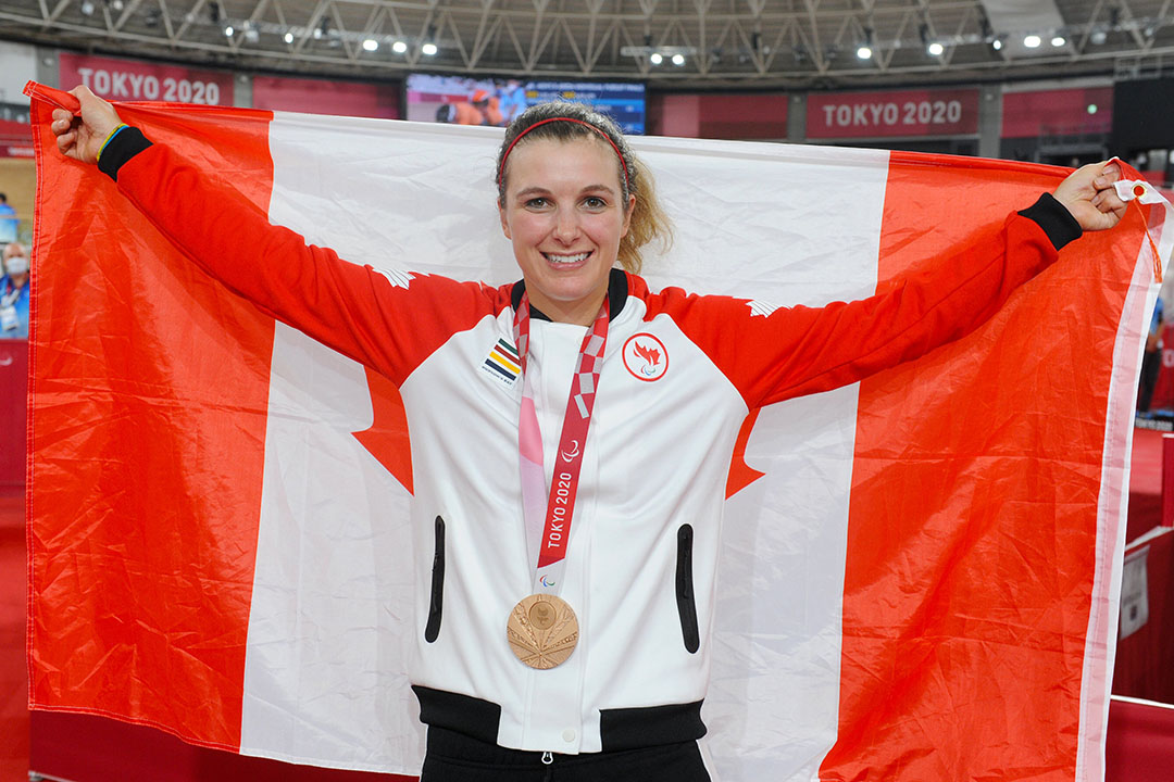  USask alum Dr. Keely Shaw (PhD) celebrating her bronze medal – and the first for Canada – at the Paralympic Games in Tokyo in 2021. (Photo: Jean-Baptiste Benavent) 